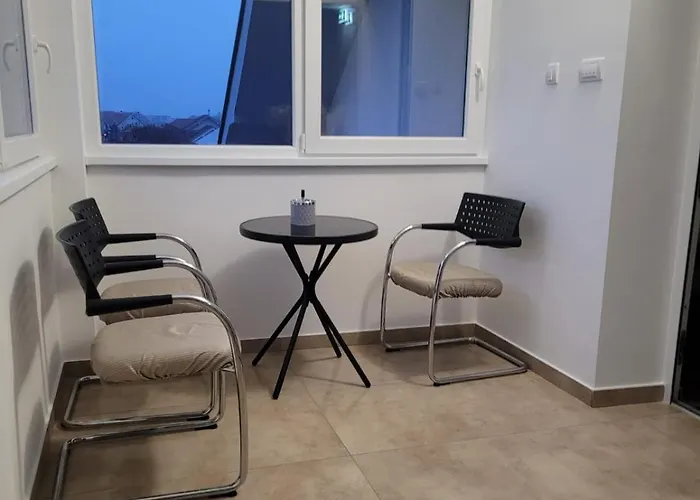 Pensjonat Beosan Zemun Polje